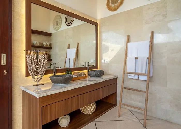 Villa Cemara Spacious 4br Retreat