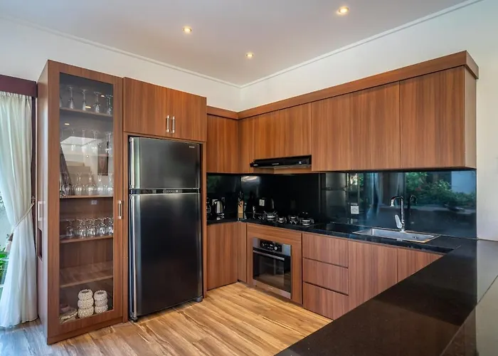 Villa Cemara Spacious 4br Retreat *