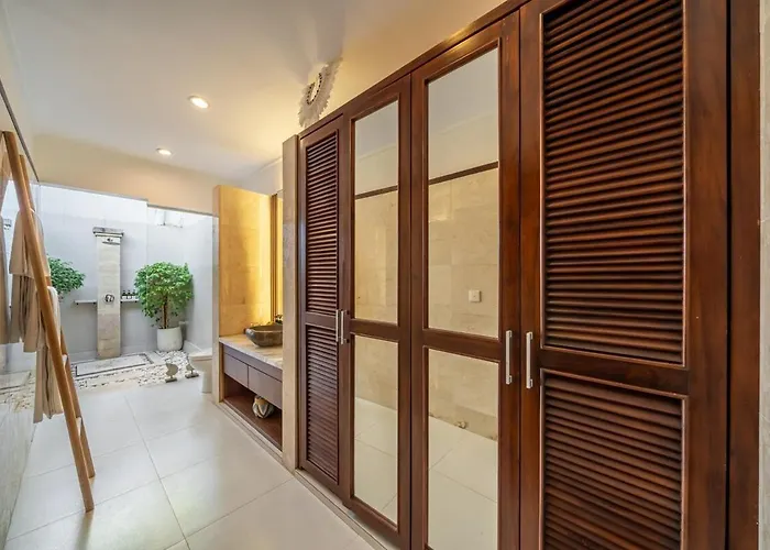 Villa Cemara Spacious 4br Retreat Seminyak