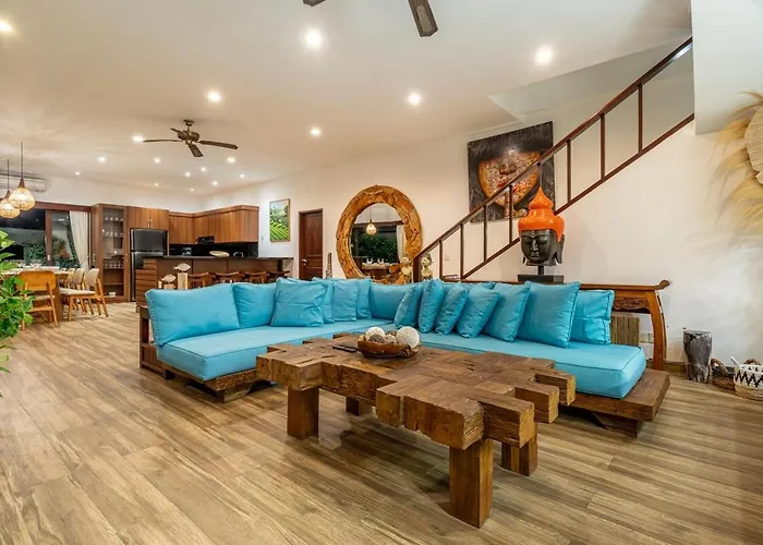 Villa Cemara Spacious 4br Retreat *