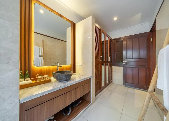 Cemara Spacious 4br Retreat *